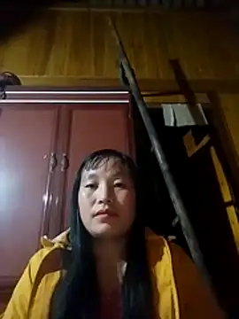 Snapshot of miss-su chatting on 12.01.25 miss-su online show from 12.01.25