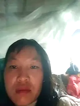 Snapshot of miss-su chatting on 12.03.25 miss-su online show from 12.03.25