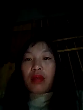 Snapshot of miss-su chatting on 12.05.25 miss-su online show from 12.05.25