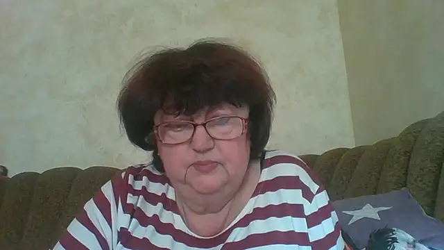 Snapshot of MilaSky5303 chatting on 09.20.25 MilaSky5303 online show from 09.20.25