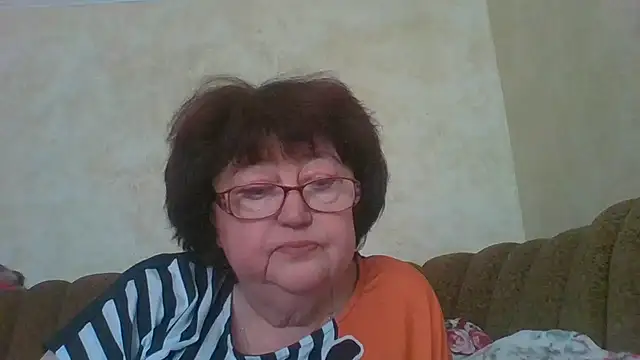 Snapshot of MilaSky5303 chatting on 09.26.25 MilaSky5303 online show from 09.26.25
