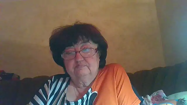 Snapshot of MilaSky5303 chatting on 09.29.25 MilaSky5303 online show from 09.29.25