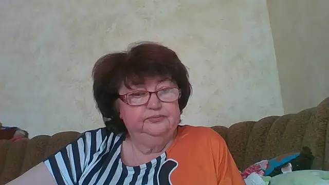 Snapshot of MilaSky5303 chatting on 09.30.25 MilaSky5303 online show from 09.30.25