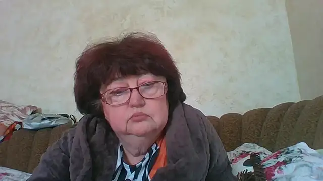 Snapshot of MilaSky5303 chatting on 10.20.25 MilaSky5303 online show from 10.20.25