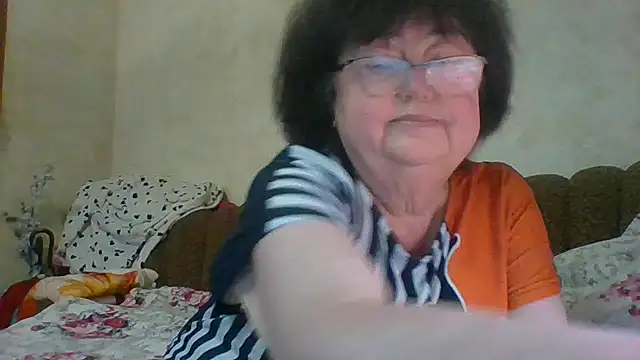 MilaSky5303 online show from 12.18.25