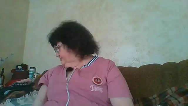 Snapshot of MilaSky5303 chatting on 05.31.26 MilaSky5303 online show from 05.31.26