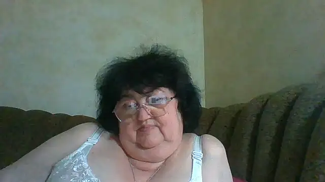 Snapshot of MilaSky5303 chatting on 07.28.26 MilaSky5303 online show from 07.28.26