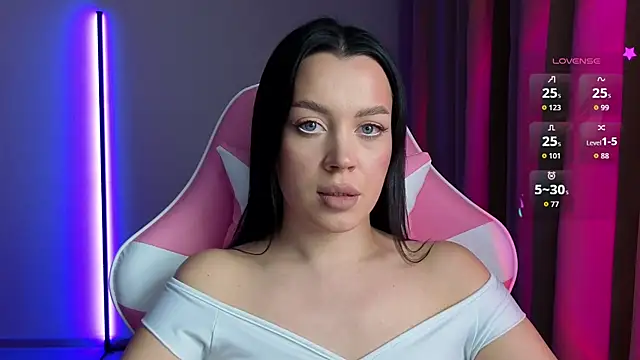 Snapshot of AmeliaSonk231 chatting on 10.22.25 AmeliaSonk231 online show from 10.22.25