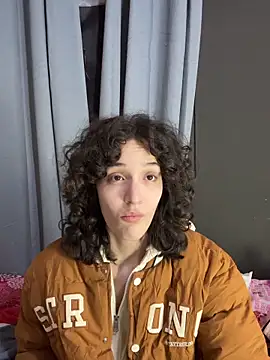 TeensNews18 online show from 04.21.26