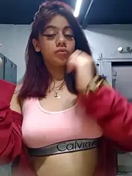 Julieth brown  online show from 02.17.26