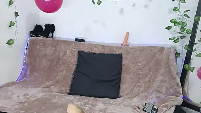 LupinkDemian online show from 06.10.26