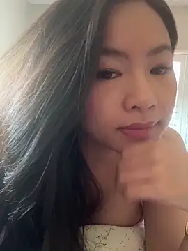 Snapshot of KaraMeii chatting on 09.09.25 KaraMeii online show from 09.09.25