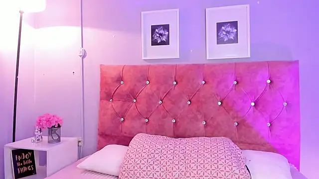 GabiHills online show from 02.21.26