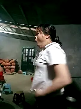 Snapshot of Maymay0033 chatting on 11.04.25 Maymay0033 online show from 11.04.25