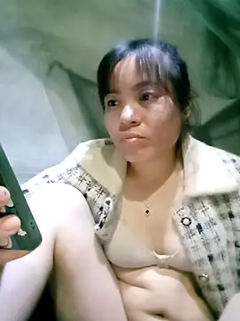 Snapshot of Maymay0033 chatting on 11.26.25 Maymay0033 online show from 11.26.25