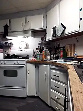 Bored Grandma online show from 11.14.25