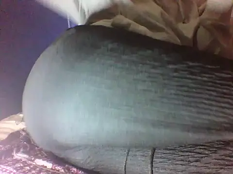 Snapshot of Moongodessy chatting on 09.26.25 Moongodessy online show from 09.26.25