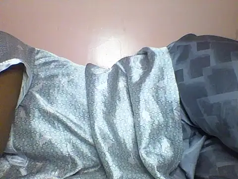 Snapshot of Moongodessy chatting on 12.16.25 Moongodessy online show from 12.16.25