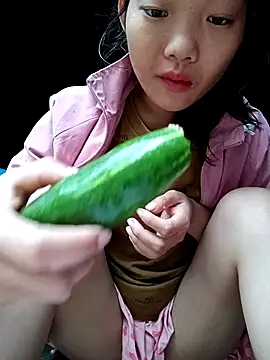 Ananine online show from 10.25.25