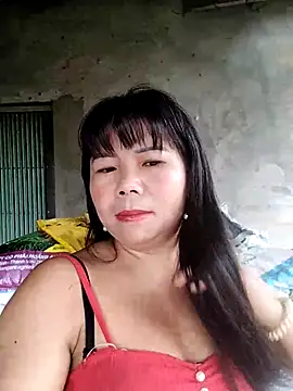 Snapshot of lusy-00 chatting on 09.23.25 lusy-00 online show from 09.23.25