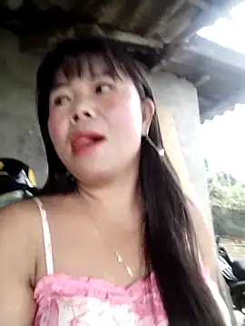 Snapshot of lusy-00 chatting on 09.29.25 lusy-00 online show from 09.29.25