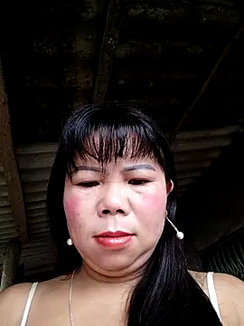 Snapshot of lusy-00 chatting on 10.08.25 lusy-00 online show from 10.08.25