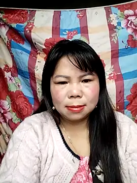 Snapshot of lusy-00 chatting on 10.25.25 lusy-00 online show from 10.25.25