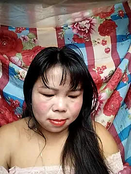 Snapshot of lusy-00 chatting on 11.08.25 lusy-00 online show from 11.08.25