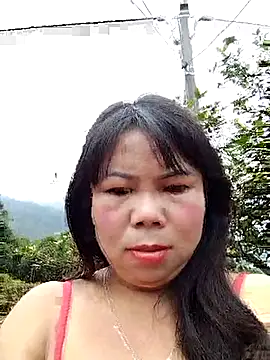 Snapshot of lusy-00 chatting on 11.17.25 lusy-00 online show from 11.17.25