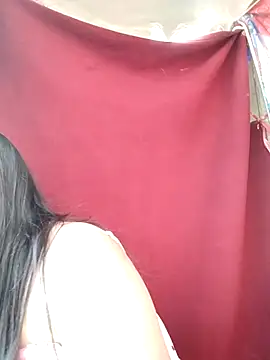 Snapshot of lusy-00 chatting on 11.26.25 lusy-00 online show from 11.26.25