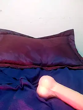 Snapshot of linalolo_12 chatting on 10.22.25 linalolo 12 online show from 10.22.25