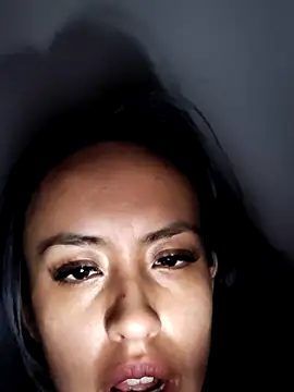 Snapshot of Queen_Ashly chatting on 10.04.25 Queen Ashly online show from 10.04.25