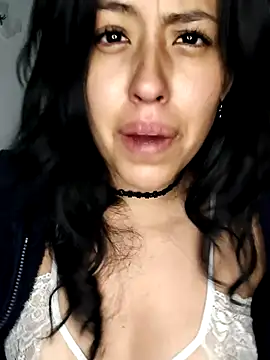 Snapshot of Queen_Ashly chatting on 10.19.25 Queen Ashly online show from 10.19.25