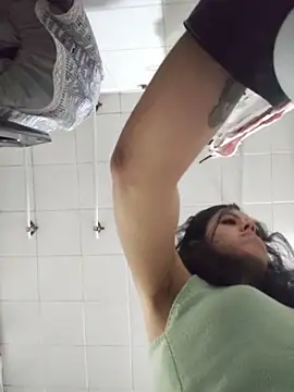 Snapshot of Queen_Ashly chatting on 11.13.25 Queen Ashly online show from 11.13.25