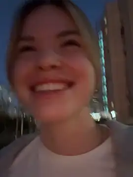 SMELLSEX online show from 09.10.25