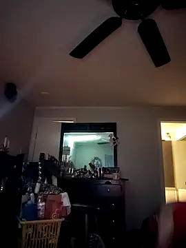 Snapshot of THATgirlUwont4get chatting on 03.25.26 THATgirlUwont4get online show from 03.25.26