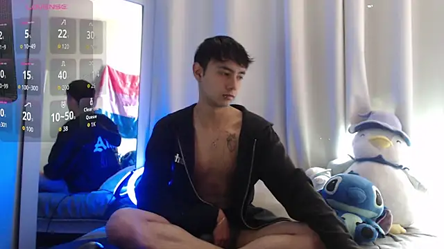 Snapshot of Noah_Blaze chatting on 09.12.25 Noah Blaze online show from 09.12.25