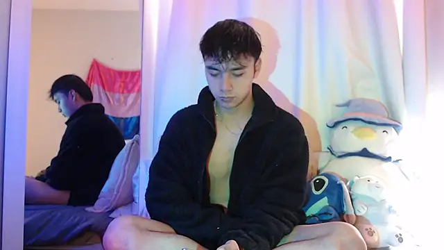 Snapshot of Noah_Blaze chatting on 10.17.25 Noah Blaze online show from 10.17.25