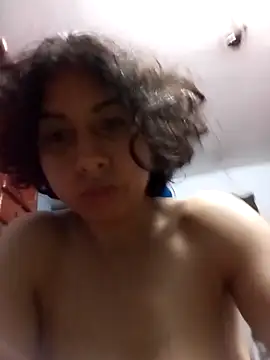 Snapshot of Syndel23 chatting on 12.03.25 Syndel23 online show from 12.03.25