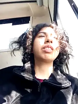 Snapshot of Syndel23 chatting on 12.21.25 Syndel23 online show from 12.21.25