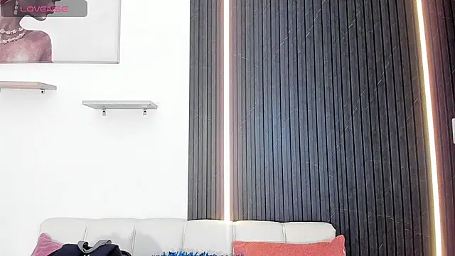 Gabrielaa Miller  online show from 09.16.25