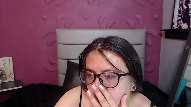 Cailing Zu online show from 12.14.25