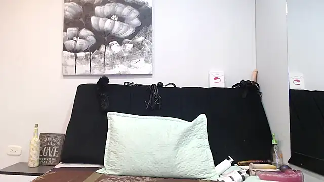 DonnaJoness online show from 11.06.25