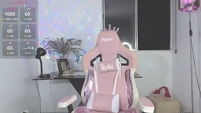 isabella pearl  online show from 03.04.26