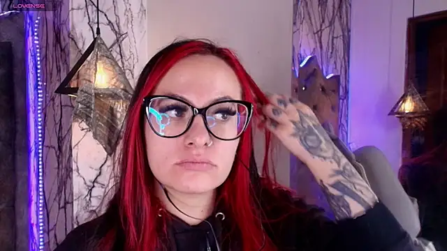 Zami Escobar of online show from 03.10.26