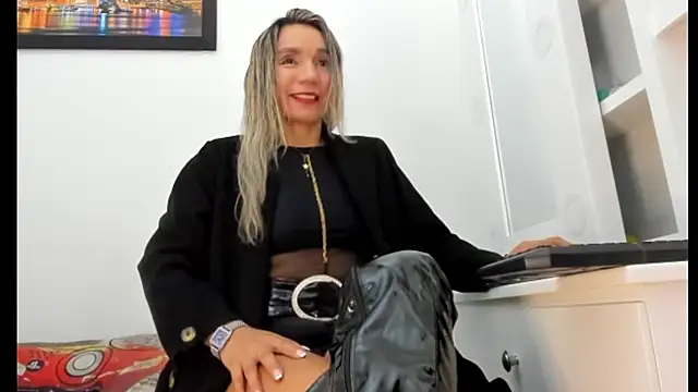 Ms lunaRose online show from 05.30.26