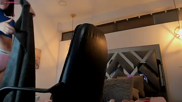 Snapshot of Candy_Hott7 chatting on 09.22.25 Candy Hott7 online show from 09.22.25