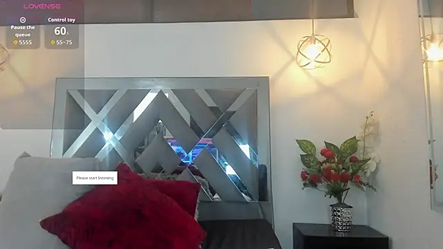 Snapshot of Candy_Hott7 chatting on 11.15.25 Candy Hott7 online show from 11.15.25