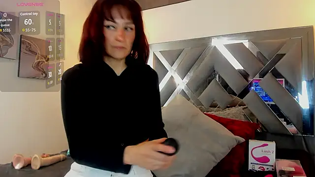 Snapshot of Candy_Hott7 chatting on 11.20.25 Candy Hott7 online show from 11.20.25