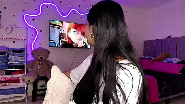 mia yireth online show from 02.23.26